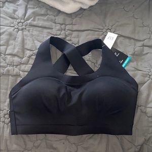 GapFit High impact sports bra